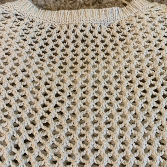 Roxy Crocheted Cream Sweater Women’s Medium - Picture 8 of 8